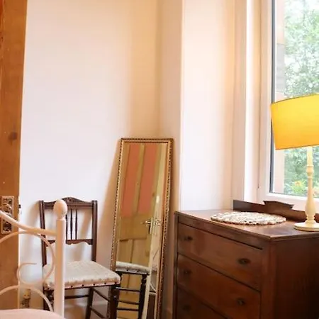 Seaside Historic Apartment