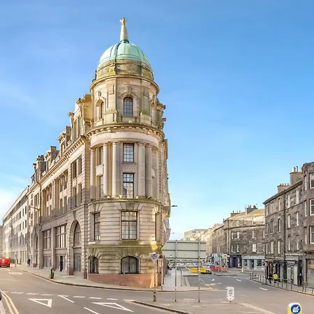 Pass The Keys 2br Apartment Edinburgh