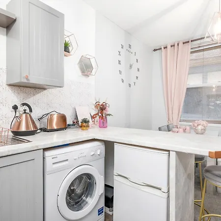 Διαμέρισμα Pass The Keys 2br