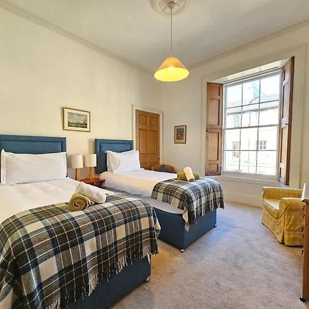 Unique New Town Near Princes Street Apartment Edinburgh
