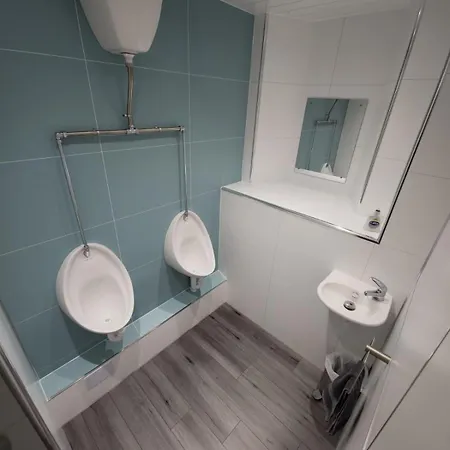 Belford Хостел *