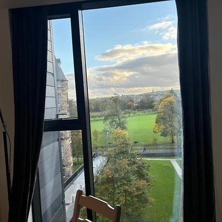 Executive Quartermile Near To Castle University With Park View *