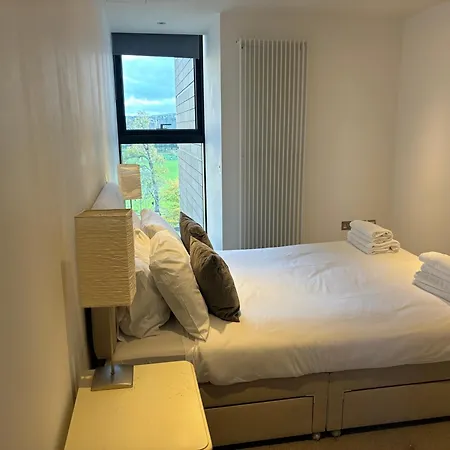 Executive Quartermile Near To Castle University With Park View * Edinburgh