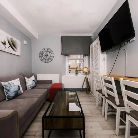 Cozy City Center Apt - Meadows 5! 爱丁堡