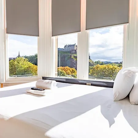 Easyhotel Hotel