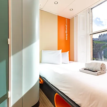 Hotel Easyhotel 2*