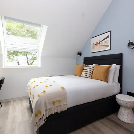 Charming Near Holyrood Park & Calton Hill Appartement *