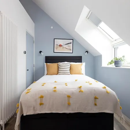 Charming Near Holyrood Park & Calton Hill Appartement *