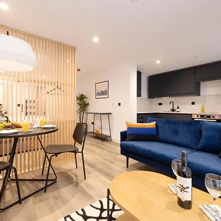 Charming Near Holyrood Park & Calton Hill Appartement *