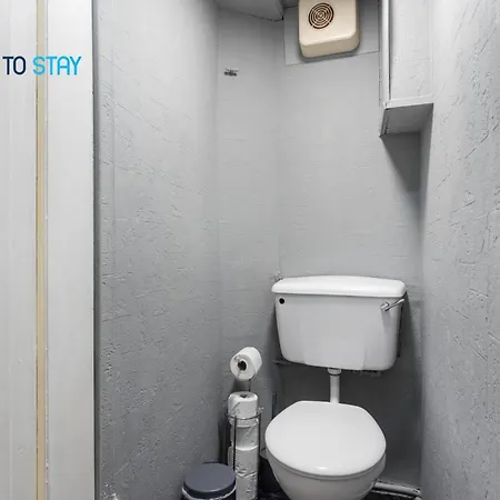 Apartment 2 Bed - 7 Min Walk Train Station