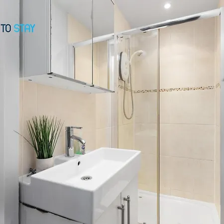 2 Bed - 7 Min Walk Train Station * Edynburg