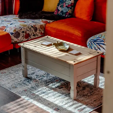 Апартаменты Fab Centre Flat