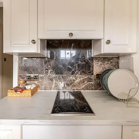 Stunning Royal Mile 2 Bedroom Апартаменты *