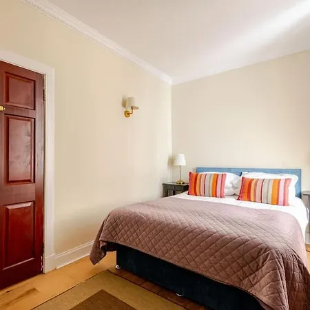 Stunning Royal Mile 2 Bedroom Lägenhet *