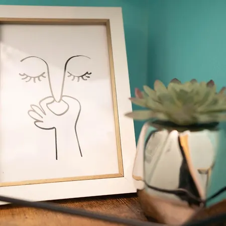 Stylish In 5 Beds 3 Bedrooms * Edinburgh