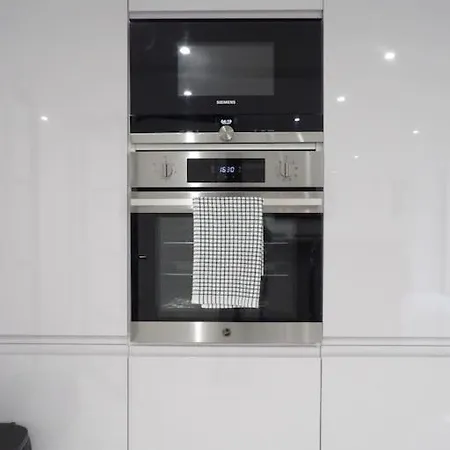 Apartamento Modern 3bhk Near Zoo *