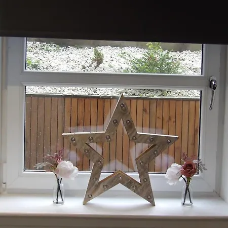 Modern 3bhk Near Zoo *