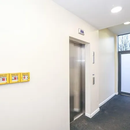 Waterfront Castle View 3 Bed Free Parking Апартаменты *