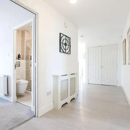 Διαμέρισμα Waterfront Castle View 3 Bed Free Parking Εδιμβούργο