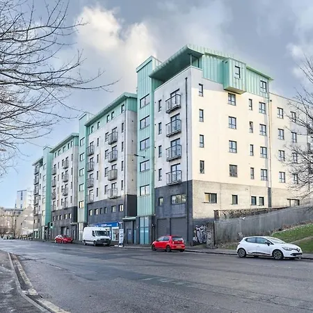 Waterfront Castle View 3 Bed Free Parking Апартаменты Эдинбург