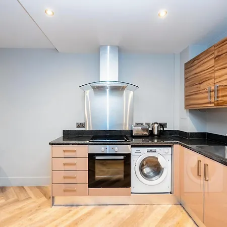 Staycity West End 4* Edimburgo