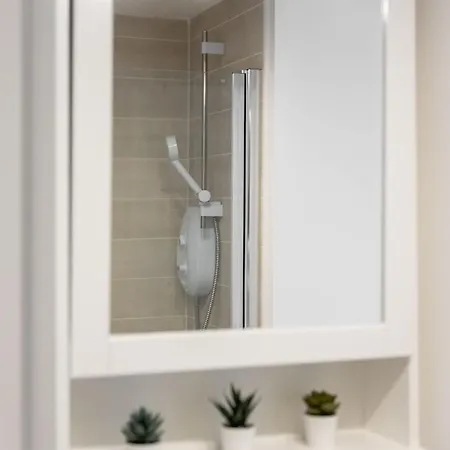 Σπίτι διακοπών 4 Bedroom House - Free Parking Εδιμβούργο