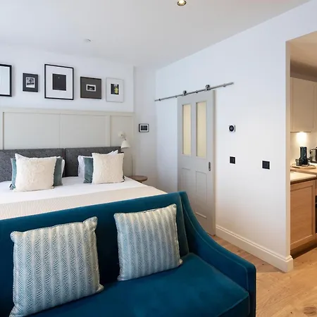 Cheval Old Town Chambers Apartahotel