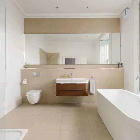 The Manor Apartment Edinburgh