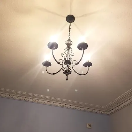 Spacious Victorian Flat In Edimburgo