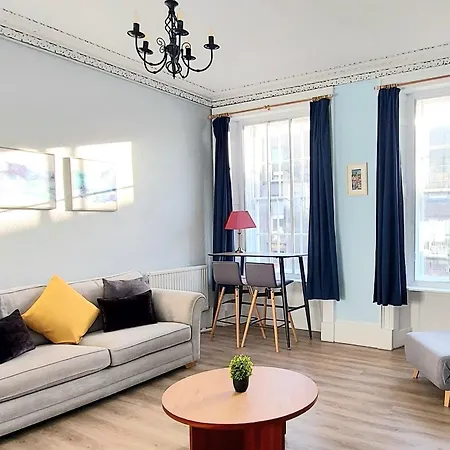 Spacious Victorian Flat In Apartamento Edimburgo