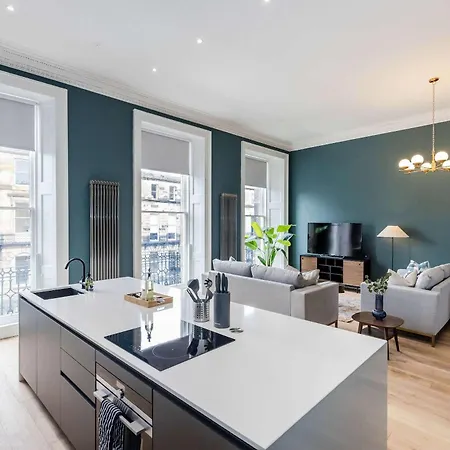 Apartment Dragon Luxury Serviced At Albyn Place