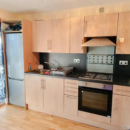 Holiday home Duddingston 9 Bedroom Private House Or 9 Individual With Shared *