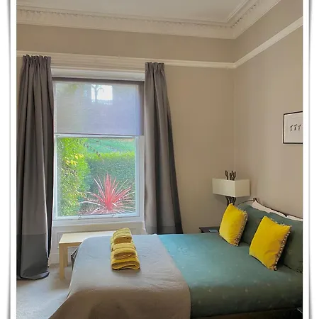 Beautifully Decorated 2bed Apt- Gem In Center