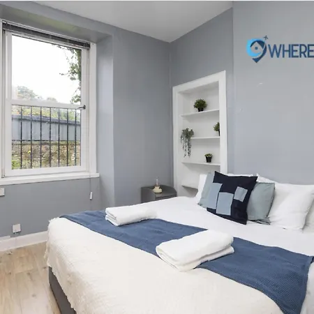 Modern&homely Flat Centre شقة إدنبرة