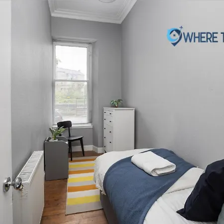Modern&homely Flat Centre
