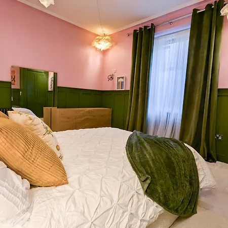 Charming 1 Bedroom In Edinburgh's West End