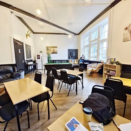 Edinburgh Backpackers Hostel - Over 18S Only *