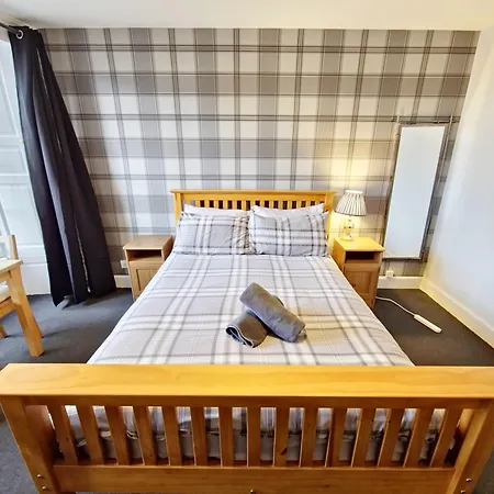 Edinburgh Backpackers Hostel - Over 18S Only *