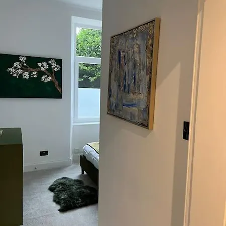 Cosy Apartment, Free Street Parking Edinburgh