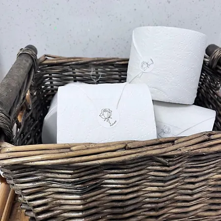 Lägenhet Spacious And