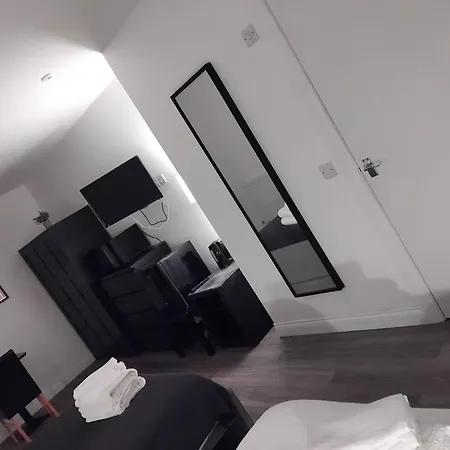 Victoria Park House Hostal *