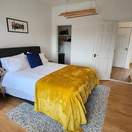 Apartment The Eyrie At Tweeddale Court - Historic Royal Mile *