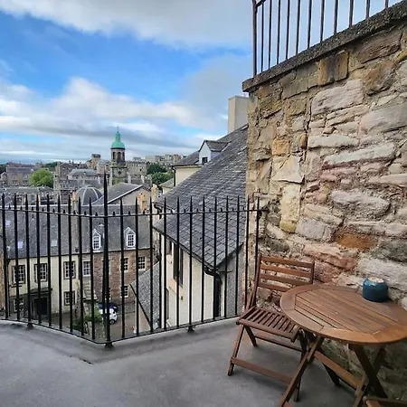 The Eyrie At Tweeddale Court - Historic Royal Mile Edinburgh