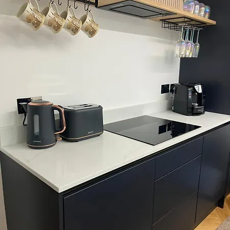 Cosy Apartment, Free Street Parking * Edinburgh
