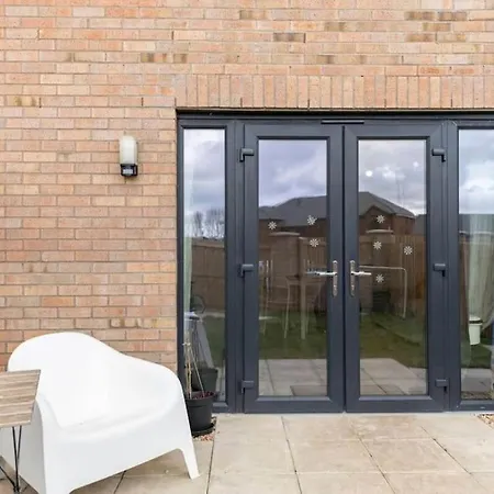 Ferienhaus Superb Townhouse Silent EDI