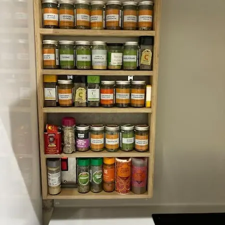 Artist Colony With Sauna And Private Garden, And Easy Walk To Centre Апартаменты Эдинбург