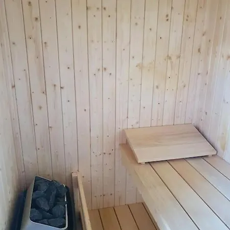 Artist Colony With Sauna And Private Garden, And Easy Walk To Centre * Эдинбург