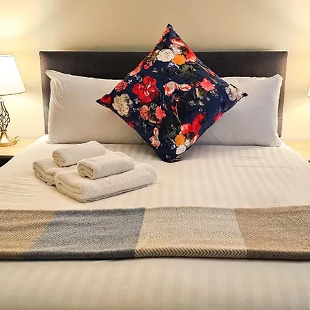 Royal Mile - Bright 2 Bedroom Lejlighed