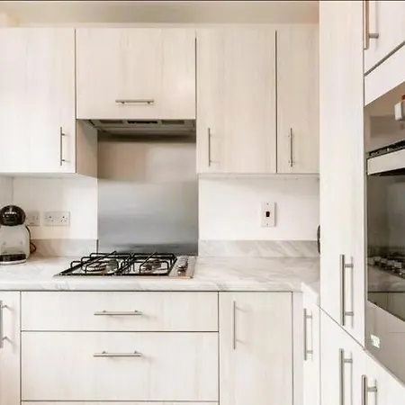 Holiday home Superb Townhouse Silent *