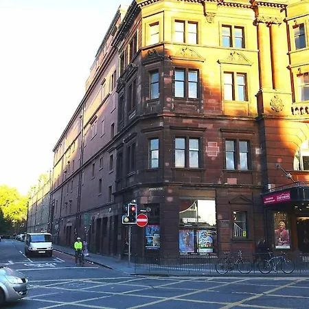Apartment Centre 2 Bedroom Close To Castle&university *
